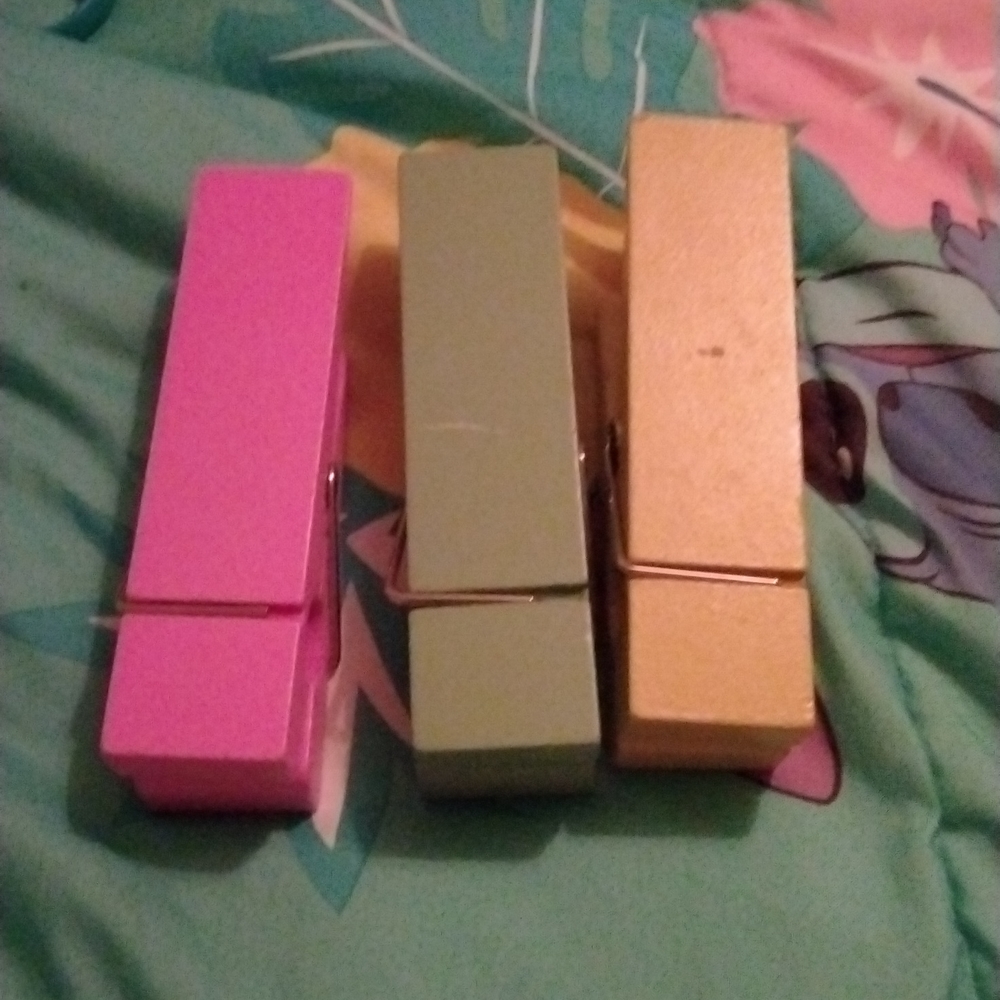 Wall clips